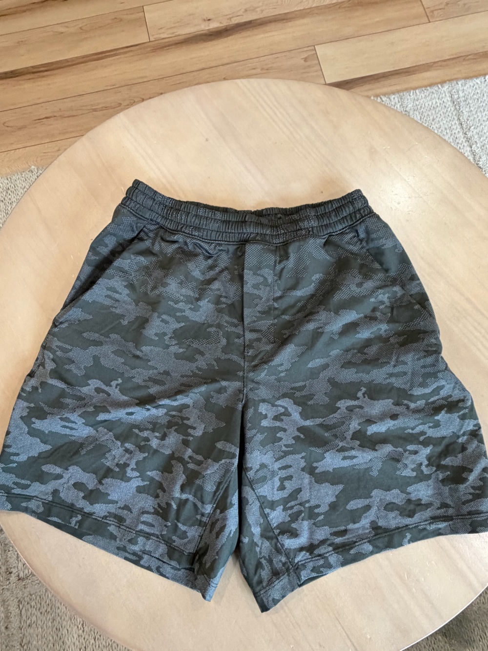 Lululemon Men's Camouflage Athletic Shorts - Black/Grey